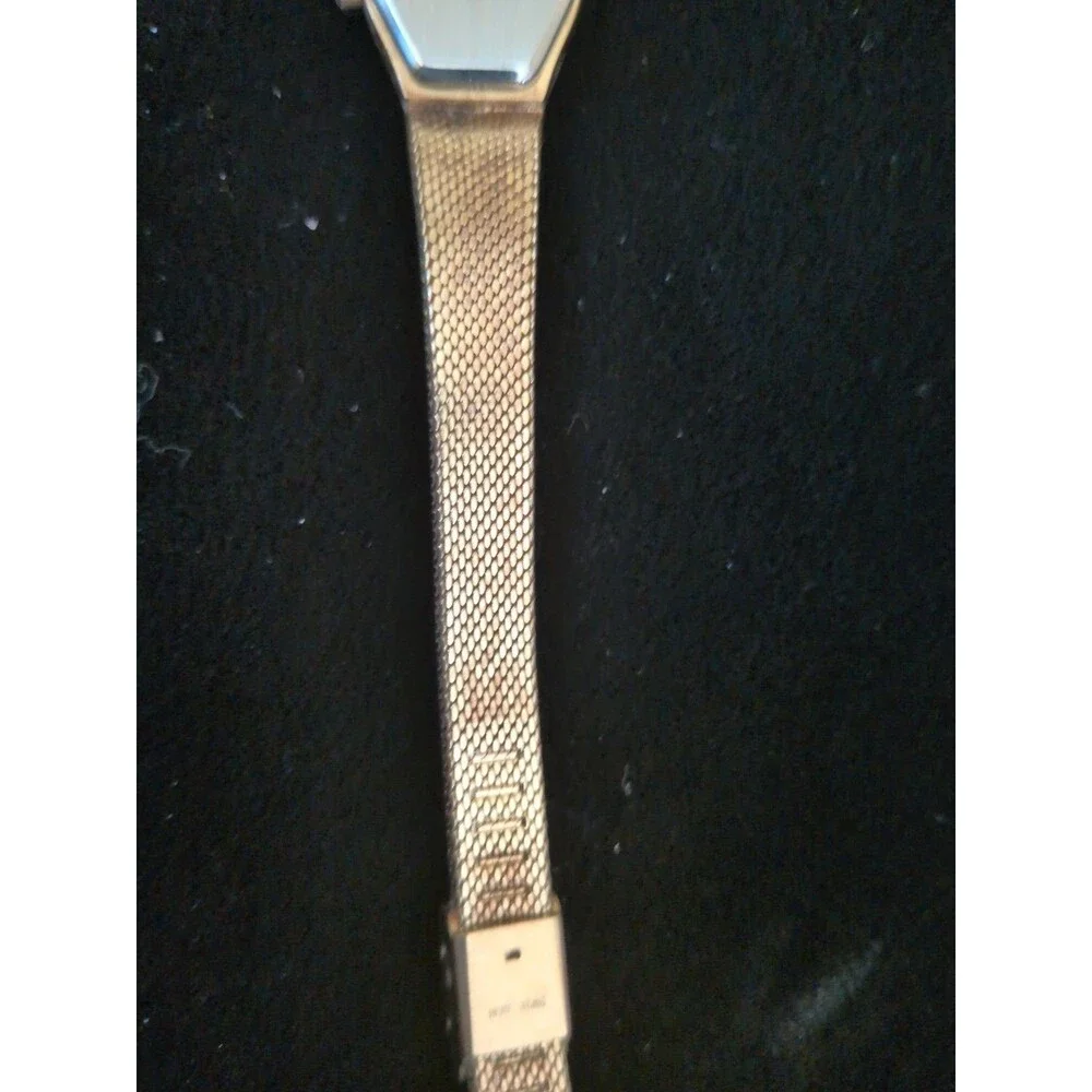 Women's Elgin Watch Japanese Movement Hong Kong Printed On Gold Band